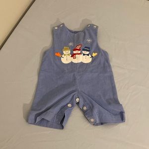 Beth Terell: blue snowmen shortall romper w/button shoulders 3 months